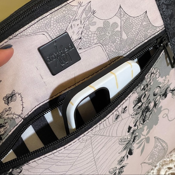 Spiderwebs, Happy Bats & Black Roses Handbag - Picture 7 of 11